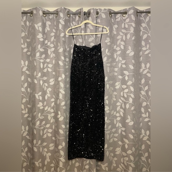 HELSI Leslie Sequin Maxi Dress Black - Picture 8 of 8